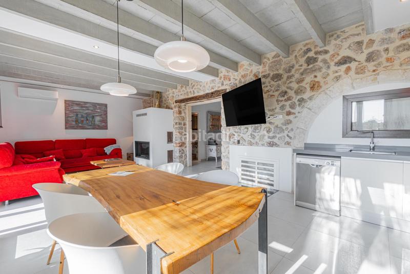 Foto 4b79bbae-c803-4f04-ad92-a7b6cc424c0c. Casa amb calefacció aparcament piscina a Selva