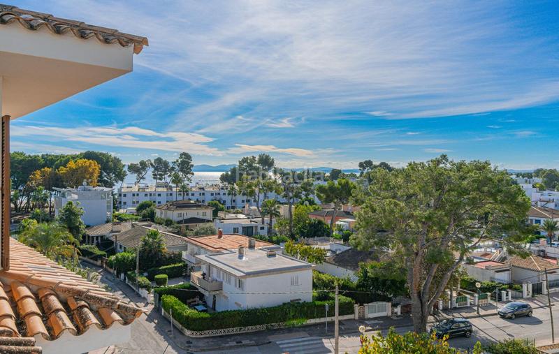 Foto c1f6cd44-9bb8-4aae-bdd6-fc13894c6274. Attique dans port d´Alcúdia-platja dálcúdia Alcúdia