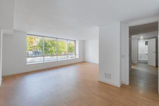 Lloguer Local Comercial a Camp D´en Serralta. Local en alquiler con opción a compra en es fortì