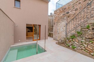 Casa adossada a Mancor de la Vall. Adosado triplex reformado con piscina, 3 terrazas, en mancor de