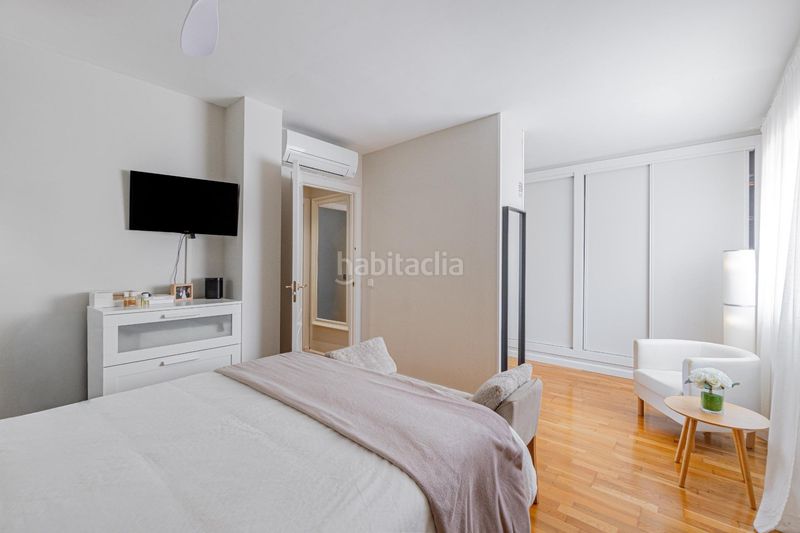 Foto 7b26a3c3-7a1a-40af-8b34-f275b017560e. Casa adossada amb aparcament piscina a Son Xigala Palma de Mallorca