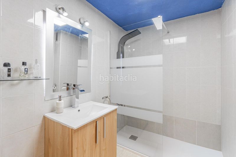 Foto f9b28a51-aa7e-4ed5-a894-3210f429cbe8. Pis amb calefacció aparcament piscina a Son Oliva Palma de Mallorca