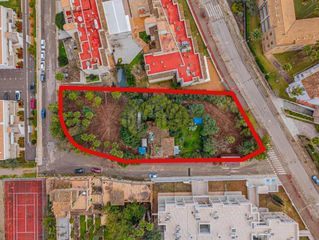 Wohngrundstück in Port Nou - Port Verd - Port Vell. 4 solares adosados, urbanos a escasos metros del mar, en son ser