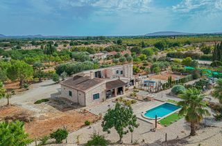 Bauernhof  Carretera antoni maura. Finca rustica duplex legal con piscina, terraza, y parkings en i