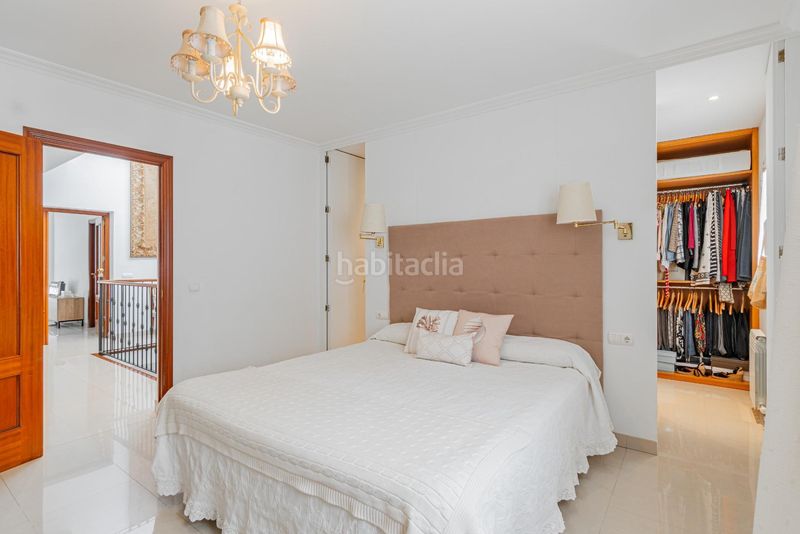 Foto bb782f75-805e-483b-b73a-798790fb25b4. Casa adossada amb calefacció aparcament a Foners Palma de Mallorca
