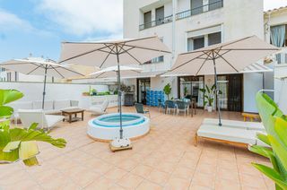 Planta baja en Colònia Sant Jordi. Exclusivo bajo con espectacular terraza y garaje doble en la col