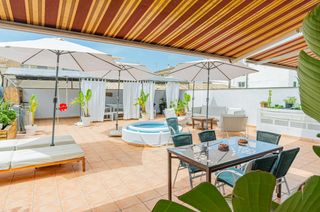 Planta baja en Colònia Sant Jordi. Exclusivo bajo con espectacular terraza y garaje doble en la col