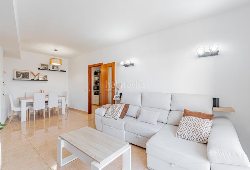 Foto c67b31a5-ffee-4b1a-b38d-1006092a004c. Apartament amb calefacció aparcament a Campos poble Campos