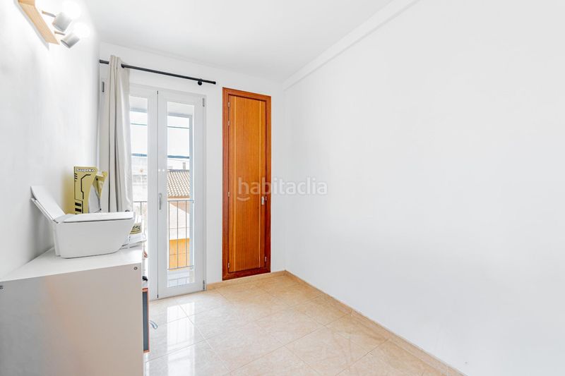 Foto da3242e6-097f-43fa-b43f-357ef0bffe10. Apartament amb calefacció aparcament a Campos poble Campos