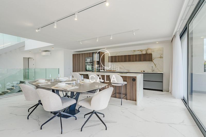 Foto 3637863e-7e72-41f3-898f-a16ba315570c. Casa amb aparcament piscina a Playa Fañabé Alto Adeje