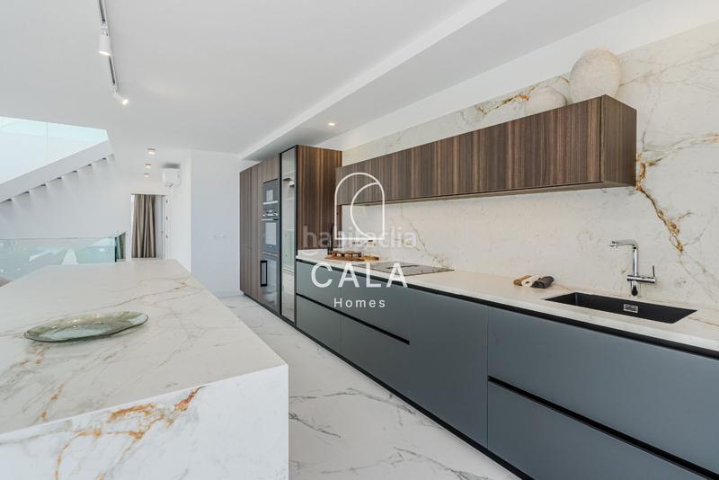 Foto e7d1ab20-c646-4b50-957a-2a189b5a8974. Casa amb aparcament piscina a Playa Fañabé Alto Adeje