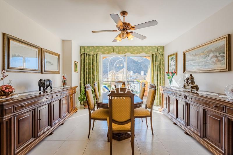 Foto 49f4b440-2606-4ba9-a379-ace51ed677c8. Appartement avec parking piscine dans Los Cristianos Arona