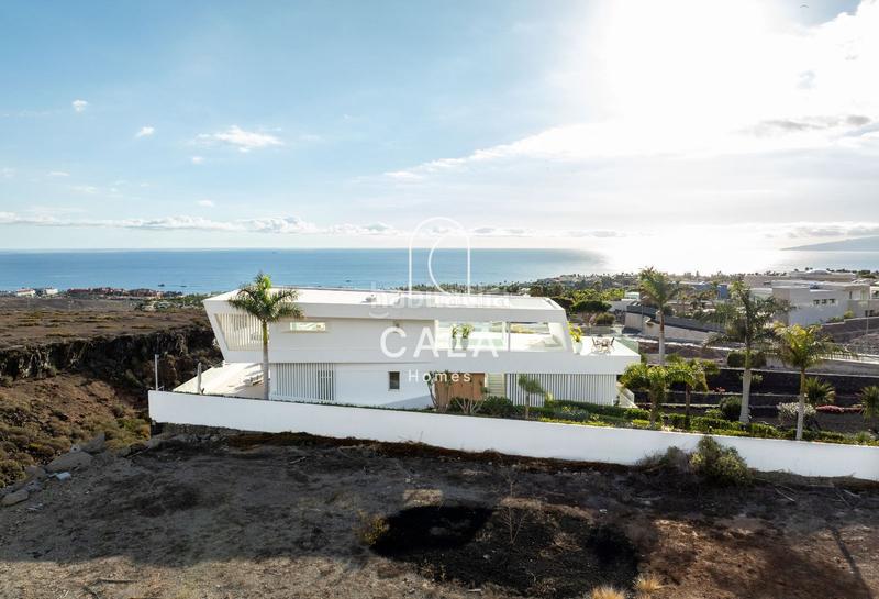 Foto 0c332983-2285-4038-a52c-eea9e91a94ab. Maison avec chauffage parking piscine dans La Caleta Adeje