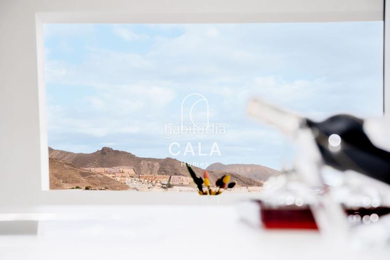 Foto 0f9019ff-e96a-458a-b45f-3d43814f2e40. Maison avec chauffage parking piscine dans La Caleta Adeje