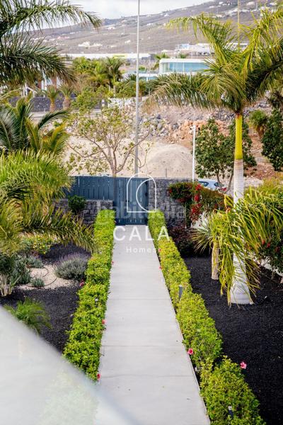 Foto 28cbeb21-047b-47d2-94e6-76fa8d7dcf04. Maison avec chauffage parking piscine dans La Caleta Adeje