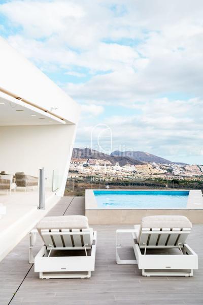 Foto 9a909536-bd94-4f34-a2cb-9b0421df2833. Maison avec chauffage parking piscine dans La Caleta Adeje