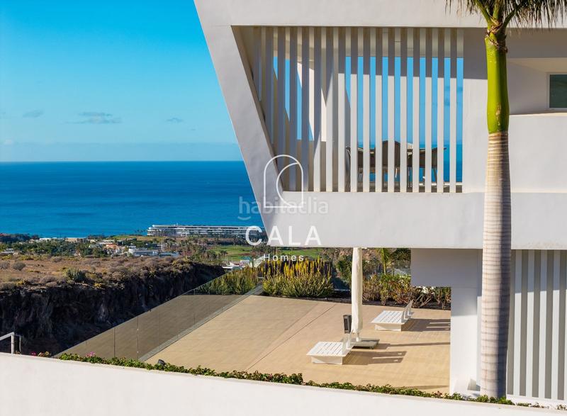 Foto 9bdd3a29-1d7c-4cc4-b389-1ca29c1fd86e. Maison avec chauffage parking piscine dans La Caleta Adeje