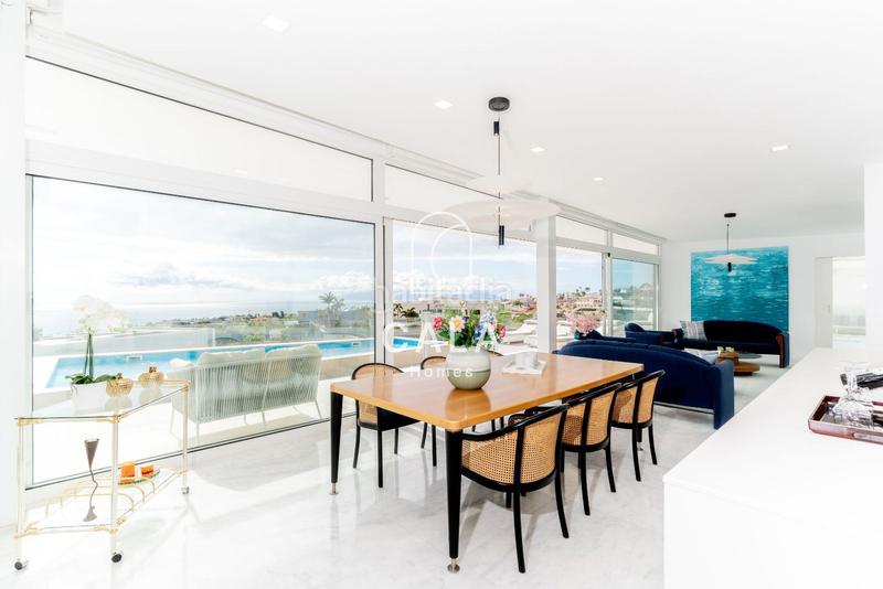 Foto 9cca3f83-a1c7-40b2-aa53-e9641e7f79e4. Maison avec chauffage parking piscine dans La Caleta Adeje