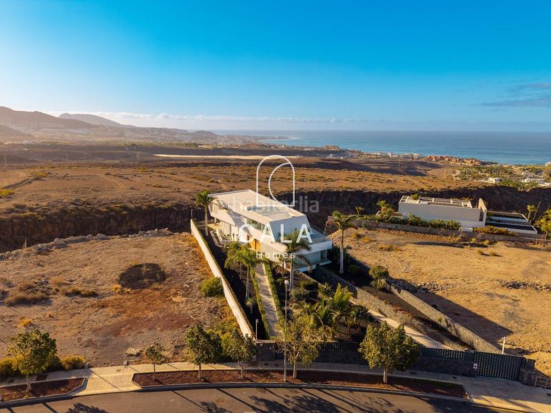 Foto c46fc5bc-d385-4ab5-a243-315e09a03d21. Maison avec chauffage parking piscine dans La Caleta Adeje