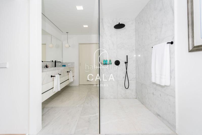 Foto cce6ce24-6bb0-4b9d-b91c-ce126722429a. Maison avec chauffage parking piscine dans La Caleta Adeje