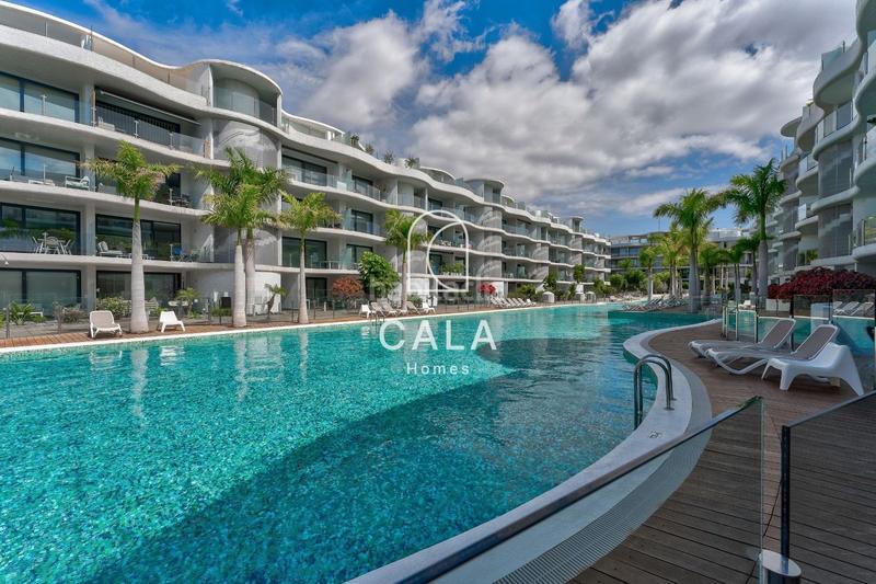 Foto 19acd946-e761-4bd8-b123-948af9084880. Apartament amb aparcament piscina a Palm - Mar Arona