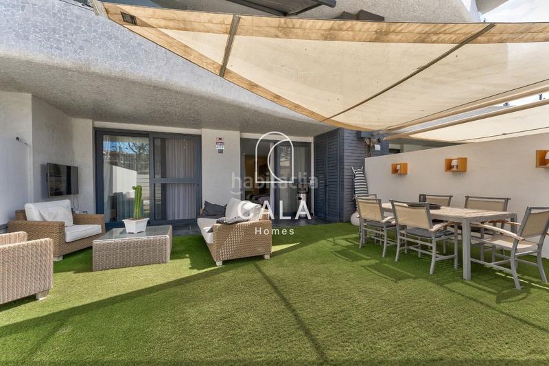 Foto 7c8ac55d-9210-4dfb-8b4f-4ffa8342c428. Apartament amb aparcament piscina a Palm - Mar Arona