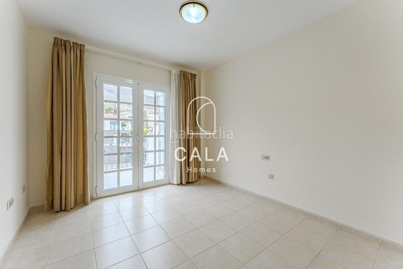 Foto 597d1471-53e9-476f-81a8-addbbab38950. Casa adossada amb aparcament a Playa Fañabé Alto Adeje