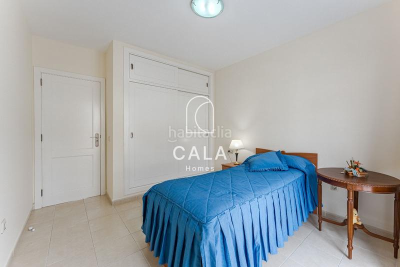 Foto e5e0f53f-b42c-4e70-b3c9-de61cf662355. Casa adossada amb aparcament a Playa Fañabé Alto Adeje