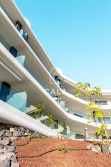 Penthouse  Beirut. Exclusivo tico con vistas infinitas al ocano