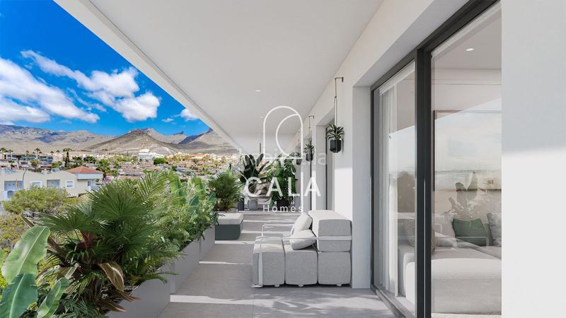 Foto 0827d47d-c6a7-4882-b620-f8d63e78adb0. Attico con riscaldamento parcheggio piscina in Playa Fañabé Alto Adeje