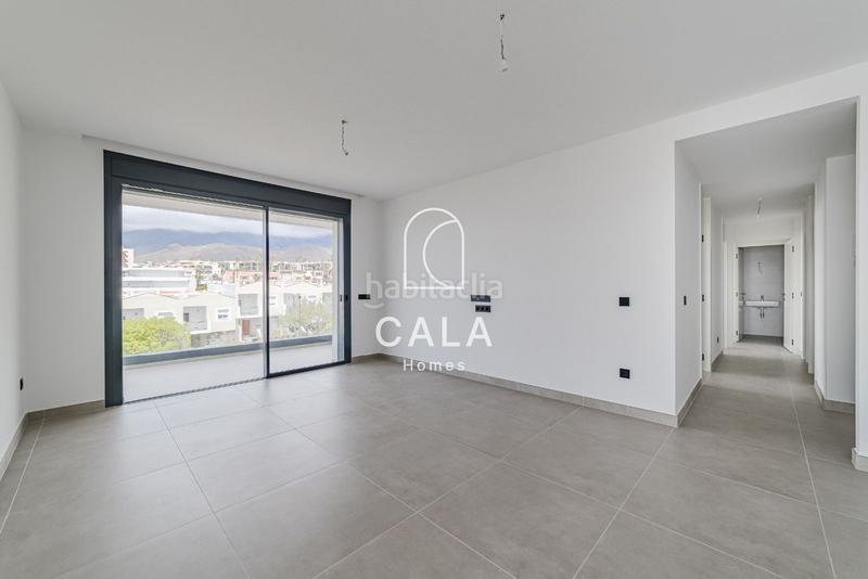 Foto 95b0ca42-b93f-42b1-95bf-f3b663376261. Attico con riscaldamento parcheggio piscina in Playa Fañabé Alto Adeje