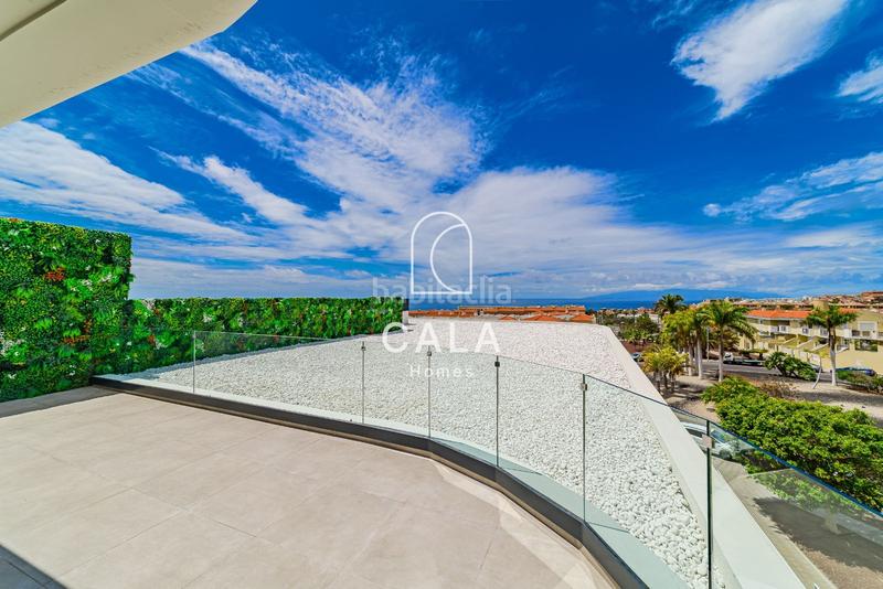 Foto 9afe809b-b566-44c5-89ff-e5cf715897c2. Attico con riscaldamento parcheggio piscina in Playa Fañabé Alto Adeje