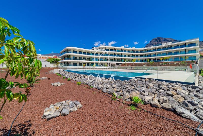 Foto a6b30035-fc04-462f-a18f-813152c3e415. Attico con riscaldamento parcheggio piscina in Playa Fañabé Alto Adeje