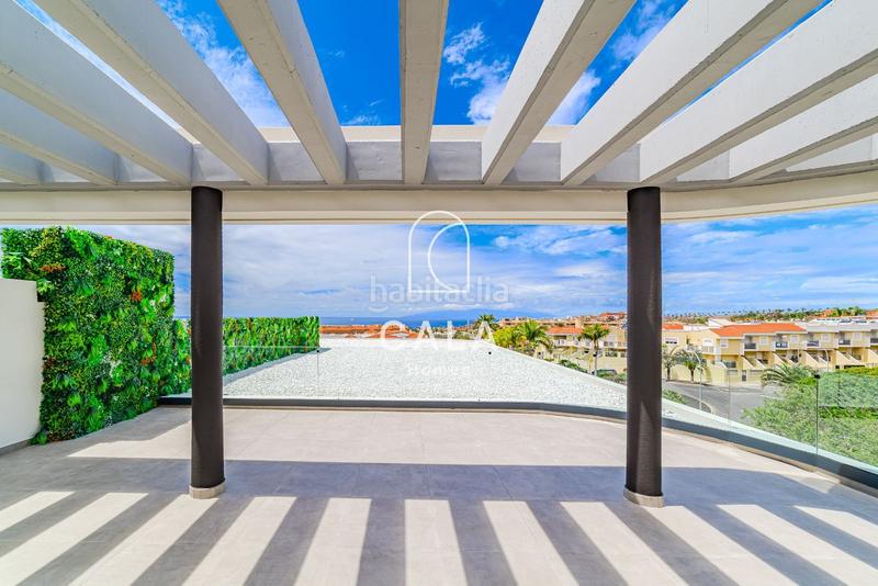 Foto aee91894-f92e-4ae4-9ff9-0e147662b468. Attico con riscaldamento parcheggio piscina in Playa Fañabé Alto Adeje