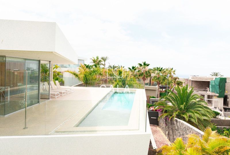 Foto 17e69317-6140-402a-872f-a899b5fd0722. Casa amb calefacció aparcament piscina a Abama Guía de Isora