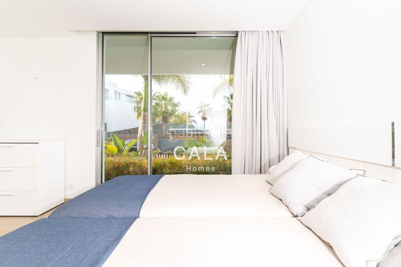 Foto f8bddfbf-9876-4070-8d59-8fed51bacb1b. Casa amb calefacció aparcament piscina a Abama Guía de Isora