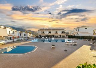 Casa adossada  Tinguafaya. Chalet adosado en venta en los halcones, con piscina y vistas al