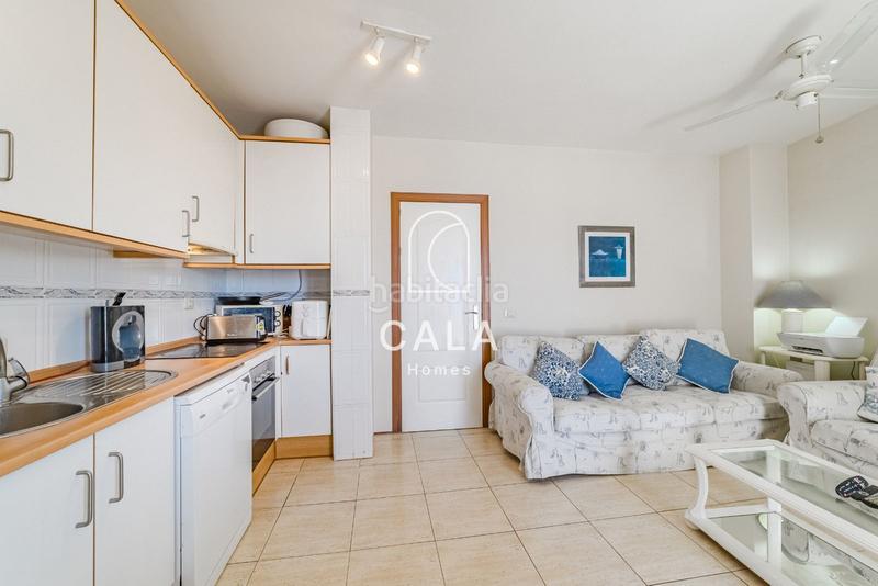 Foto 2bc6ee9d-15d8-4946-a986-dc870c61381a. Ático vive el encanto de la costa apartamento con terraza en callao salvaje en Adeje
