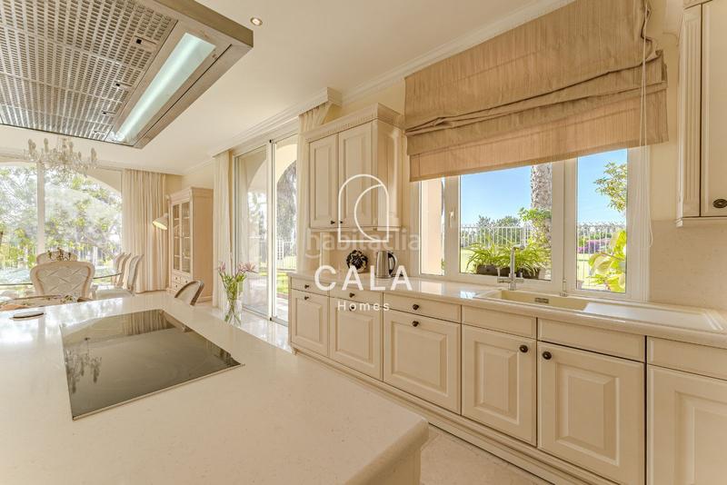 Foto 6b7d26cd-1cc5-4208-a7ee-34adadedc7e2. Xalet amb aparcament piscina a La Caleta Adeje