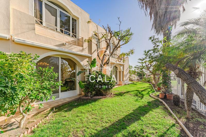 Foto cc069b9d-5019-4233-888a-0c46740982db. Xalet amb aparcament piscina a La Caleta Adeje