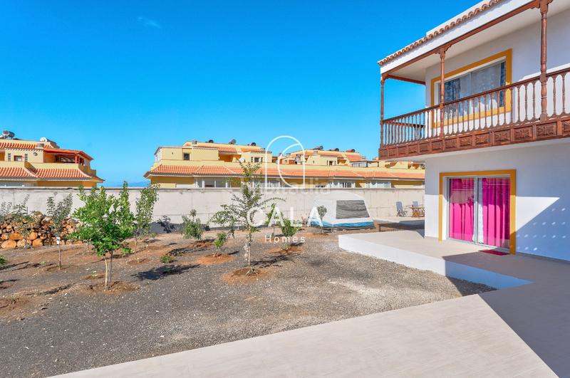 Foto f0b74422-2d61-4bcf-8005-920c8a53d97b. Casa  independiente en puerto santiago en Puerto de Santiago Santiago del Teide
