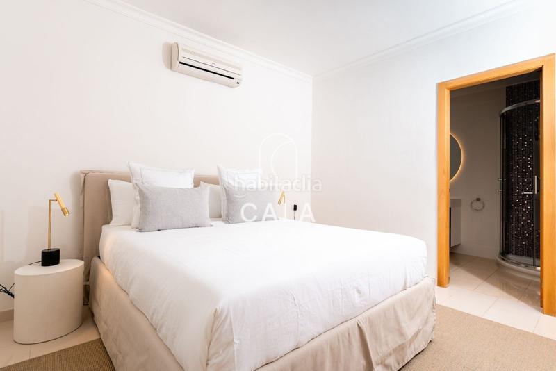 Foto 81a19015-5819-4e39-beeb-e2c550ec6f6a. Chalet avec chauffage parking piscine dans La Caleta Adeje