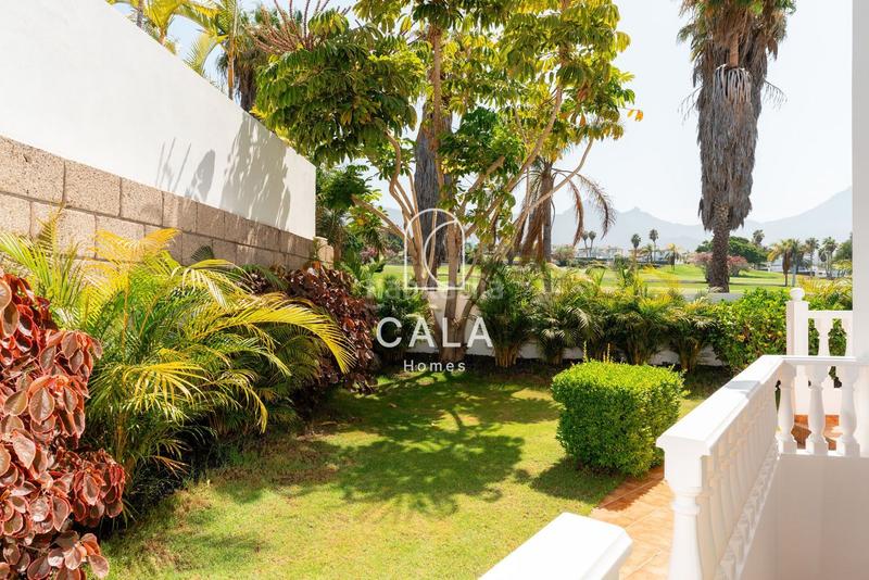 Foto fb8287b5-2f8b-470b-afed-a6dbb0d48a0e. Chalet avec chauffage parking piscine dans La Caleta Adeje