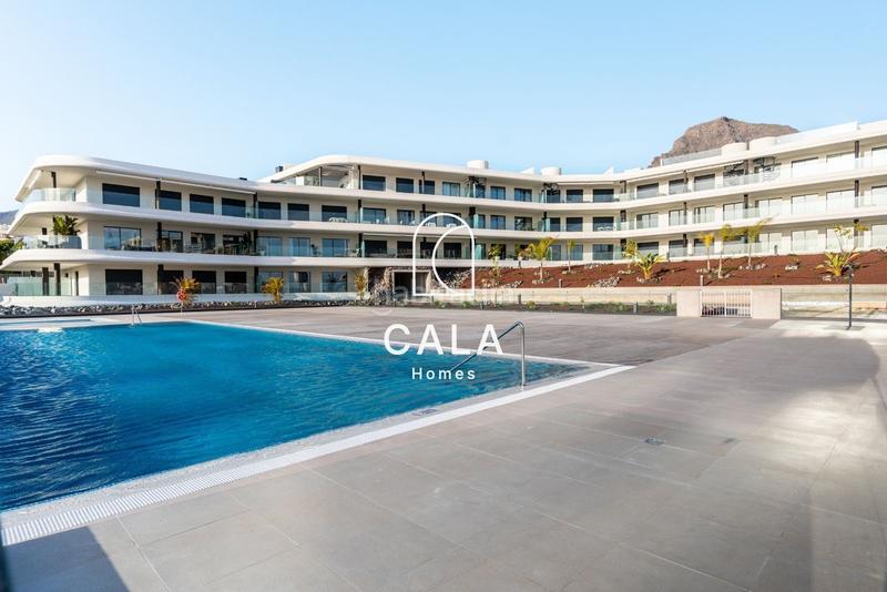 Foto f7c42b9c-3360-4af9-bee2-ebb86c159cad. Piso apartamento exclusivo en costa con 2 dormitorios y 2 baños. en Adeje