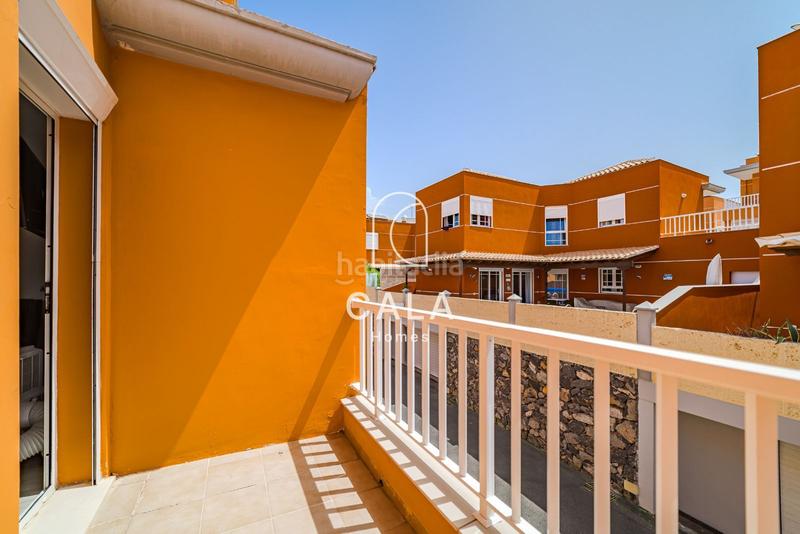 Foto 9932e48a-bd2d-4508-ad44-154cc66c00cd. Chalet avec chauffage parking piscine dans La Caleta Adeje