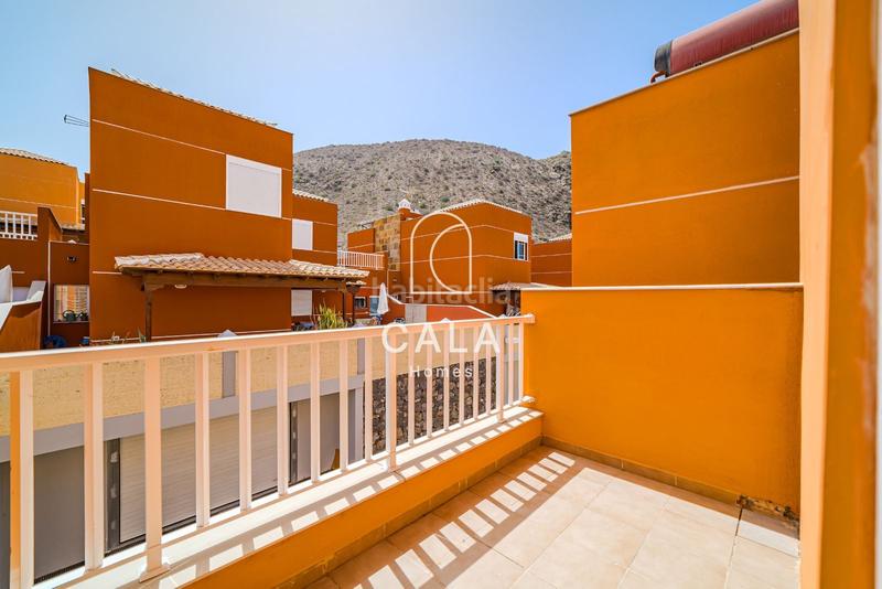 Foto d05fd405-d68c-4ef2-9a63-1827afcdb629. Chalet avec chauffage parking piscine dans La Caleta Adeje