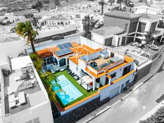 Casa  Vinagrega. Exclusiva villa con piscina, jacuzzi y vistas al mar  amarilla g