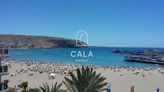 Apartament a Los Cristianos. Apartamento luminoso con terraza en los cristianos