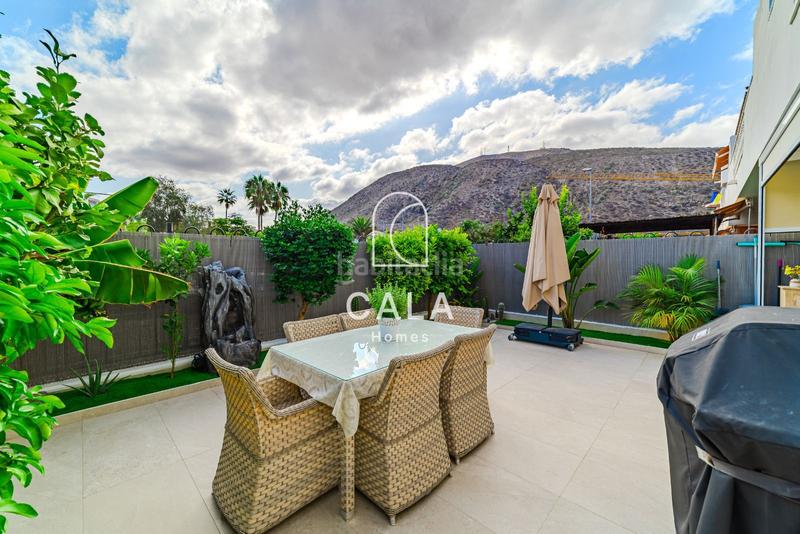 Foto 90d30c53-428d-4236-b7ab-76f96e9bcb25. Appartamento con parcheggio piscina in Los Cristianos Arona