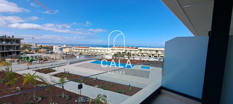 Foto 1d3b57d3-e92b-4310-a1e0-08bd399ff72a. Piso entra en el paraíso espectacular apartamento en costa en Adeje